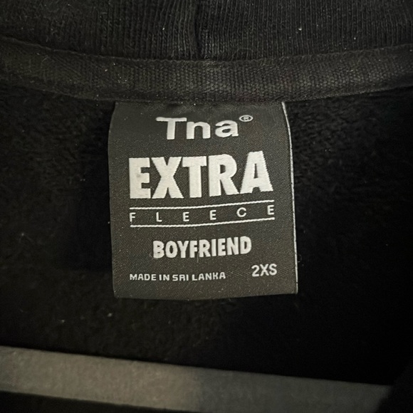 TNA Extra Fleece black hoodie - Picture 2 of 2